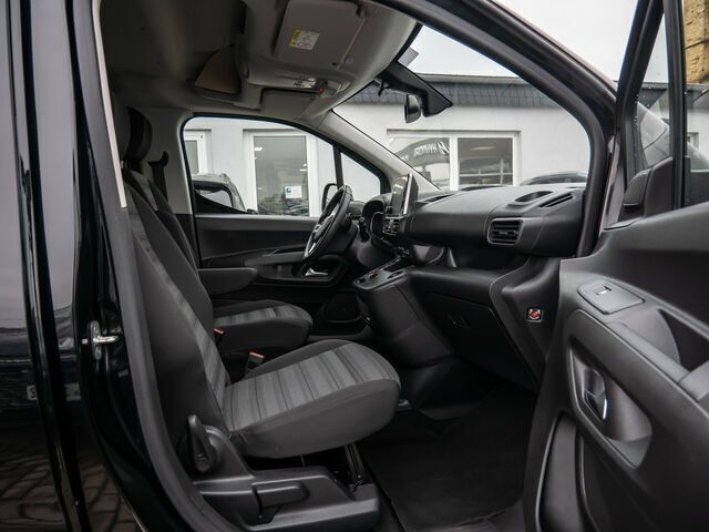 Gebraucht Opel Combo Ultimate 131 PS (96 kW) 2023 Schwarz Van / Kleinbus