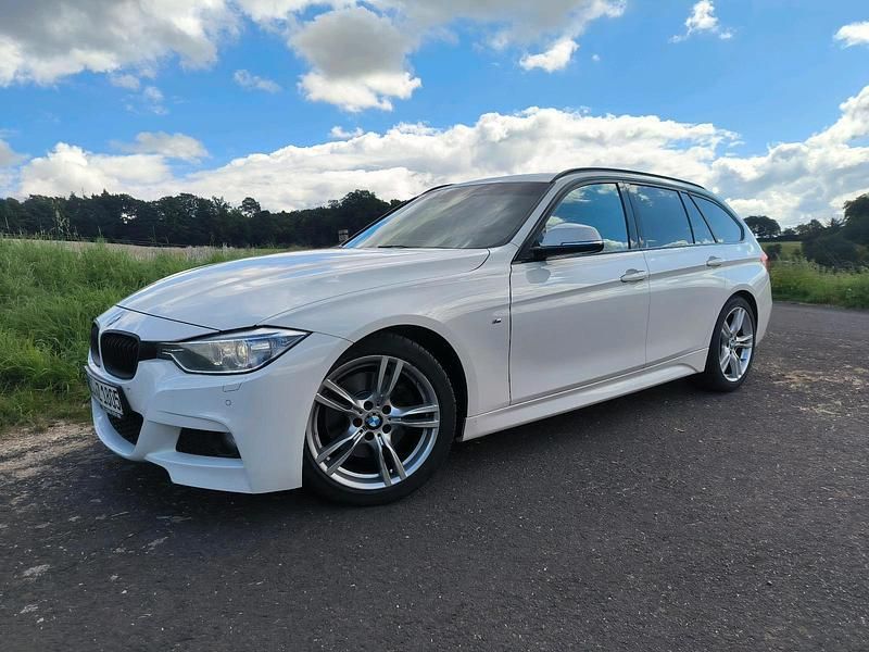 Weiß Gebraucht 2014 BMW 325 M Sport Kombi | 12.799 € (Fairer Preis) - Bild 1/4