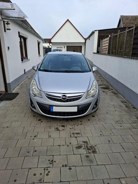 Grau Gebraucht 2011 Opel Corsa Selection Kleinwagen | 1.400 € (Superpreis) - Bild 1/4