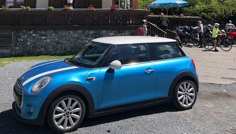 Gebraucht Mini Cooper 136 PS (100 kW) 2015 Blau Kleinwagen