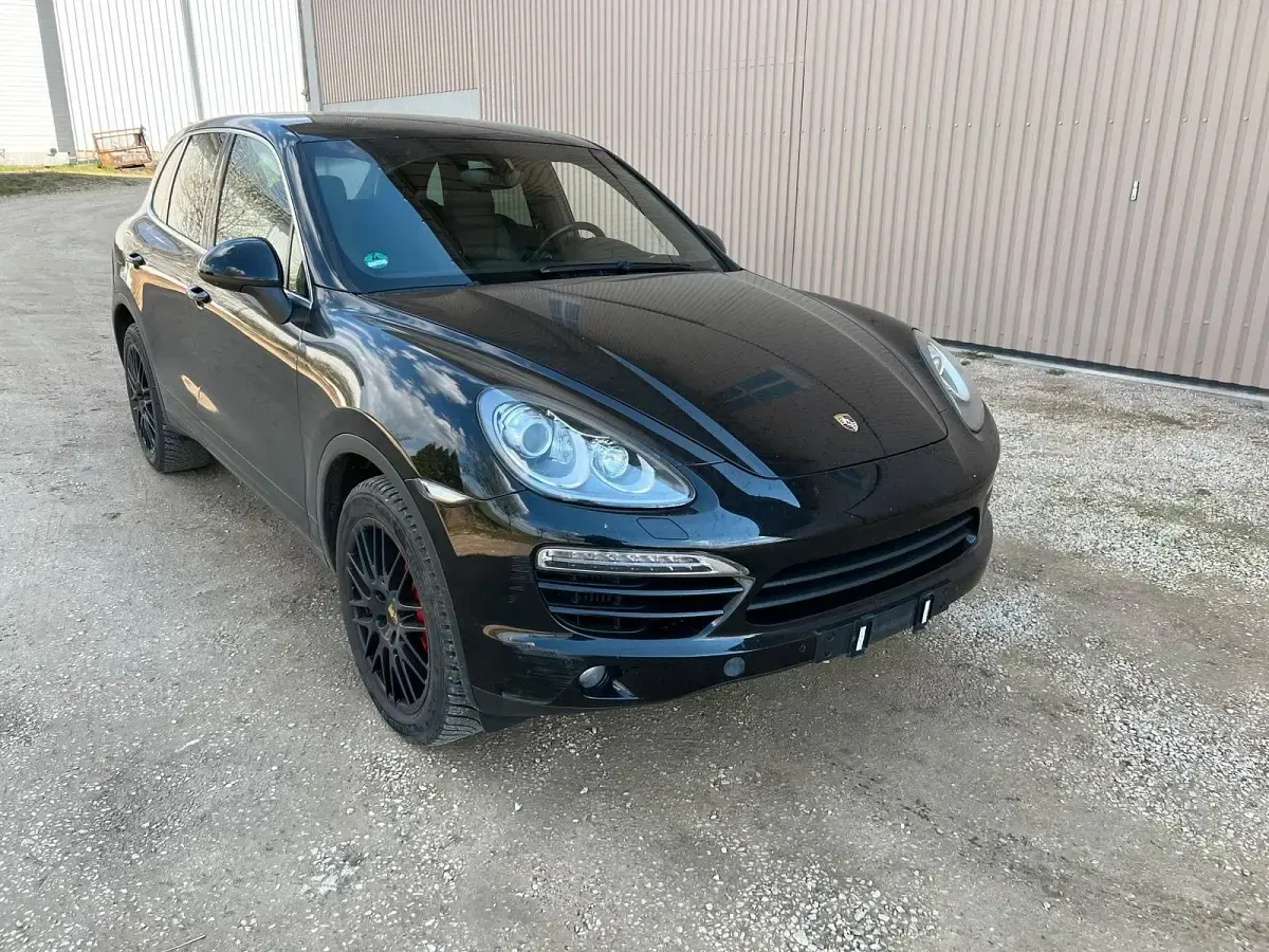 Gebraucht Porsche Cayenne 245 PS (180 kW) 2012 Schwarz SUV