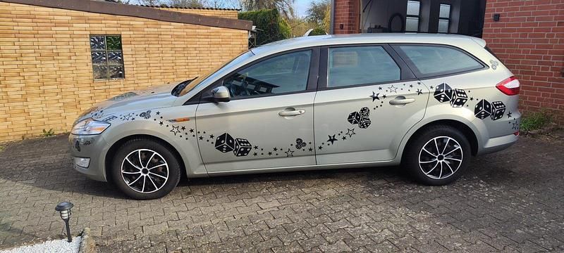 Gebraucht Ford Mondeo 186 PS (136 kW) 2009 Silber Kombi