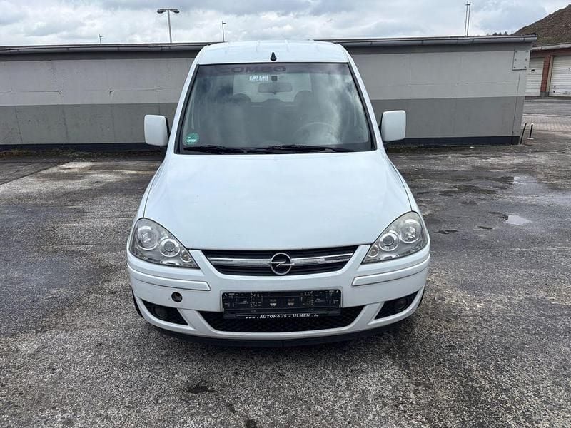 Gebraucht Opel Combo Edition 90 PS (66 kW) 2008 Weiß Van / Kleinbus
