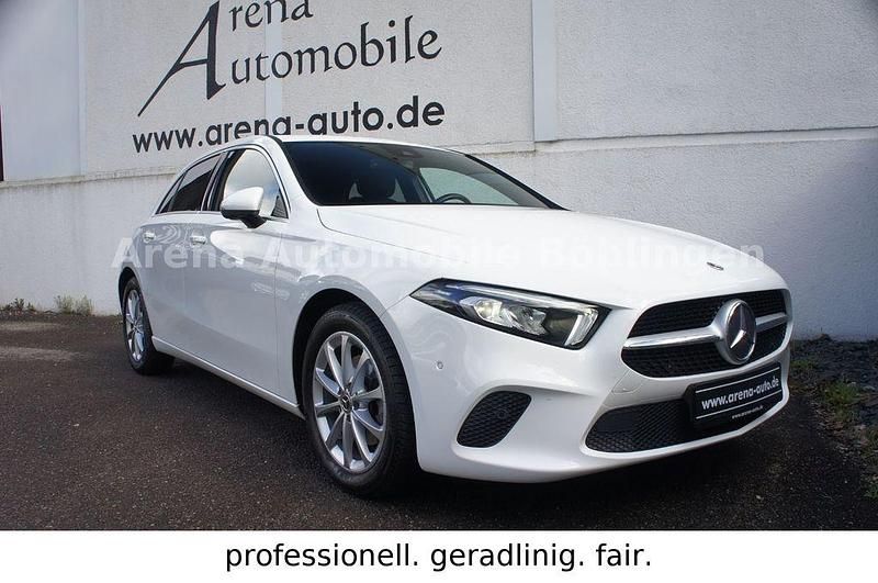 Weiß Gebraucht 2018 Mercedes A200 Limousine | 16.990 € (Fairer Preis) - Bild 1/4