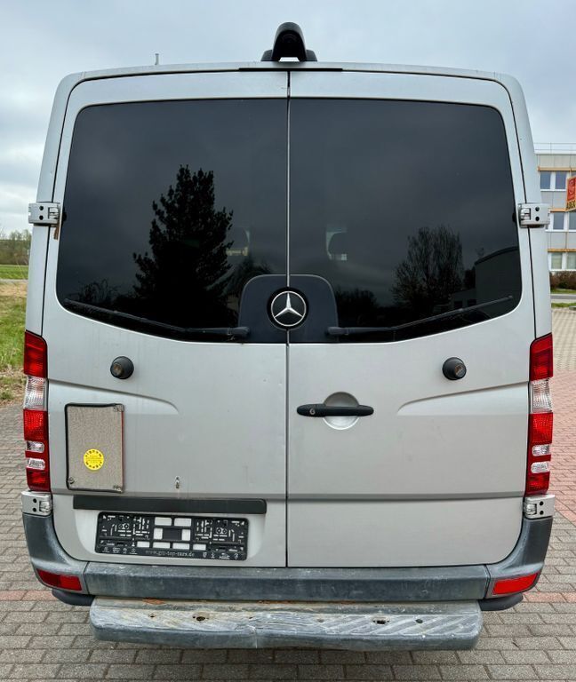Gebraucht Mercedes Sprinter 163 PS (119 kW) 2011 Silber Van