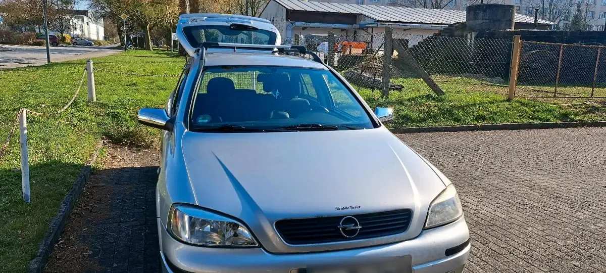 Usata Opel Astra 101 CV (74 kW) 2000 Argento Station wagon