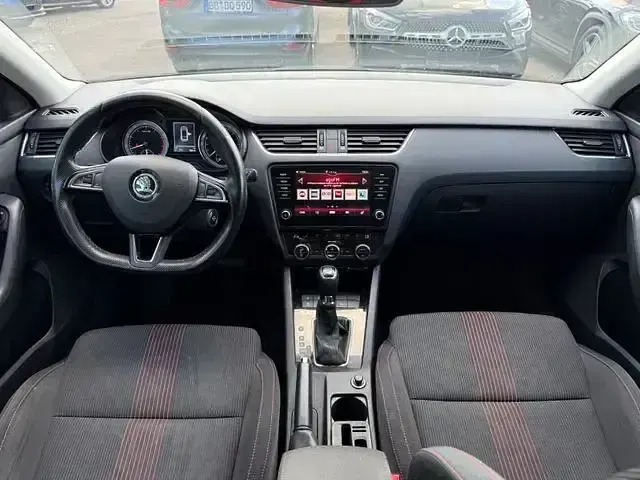 Gebraucht Skoda Octavia Style 190 PS (139 kW) 2017 Grau Kombi