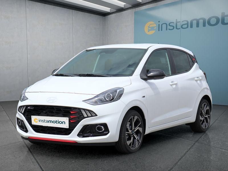 Weiß Neu 2025 Hyundai i10 Kleinwagen | 20.749 € (Fairer Preis) - Bild 1/4