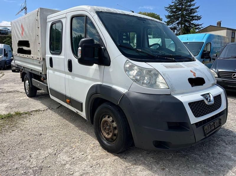 Gebraucht Peugeot Boxer 177 PS (130 kW) 2013 Weiß Van