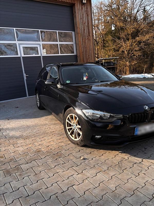 Gebraucht BMW 320 190 PS (139 kW) 2017 Schwarz Kombi