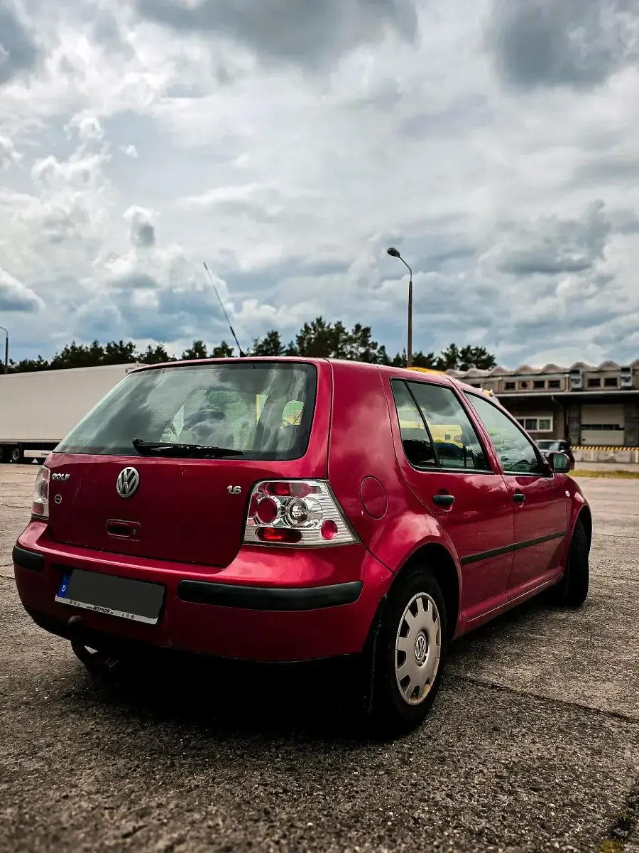 Gebraucht VW Golf IV 103 PS (75 kW) 2002 Rot Kleinwagen