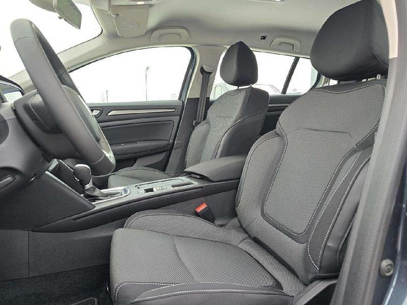 Gebraucht Renault Mégane GrandTour Equilibre 116 PS (85 kW) 2024 Titaniumgrau metallic Kombi