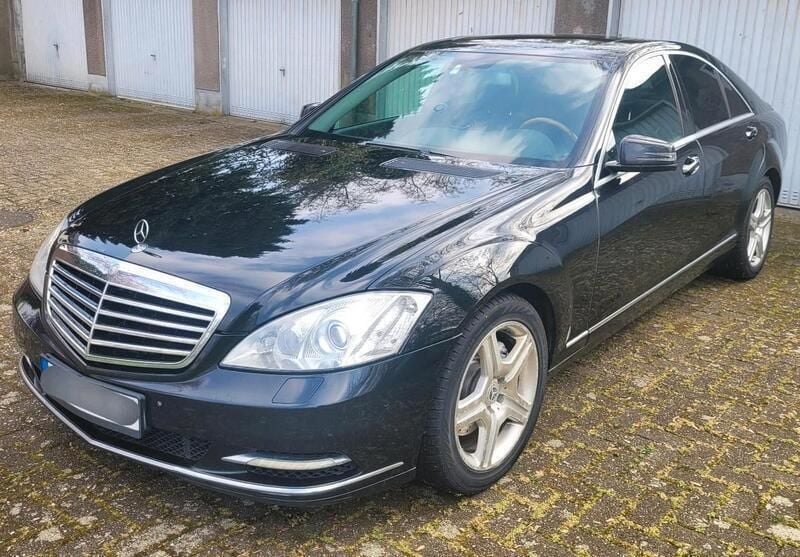 Schwarz Gebraucht 2008 Mercedes S320 Limousine | 9.800 € (Fairer Preis) - Bild 1/4