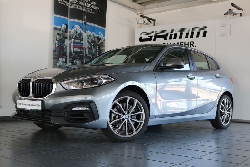 Skyscraper grau metallic (metallic) Gebraucht 2023 BMW 120 Comfort Edition Kleinwagen | 26.900 € (Guter Preis) - Bild 1/4