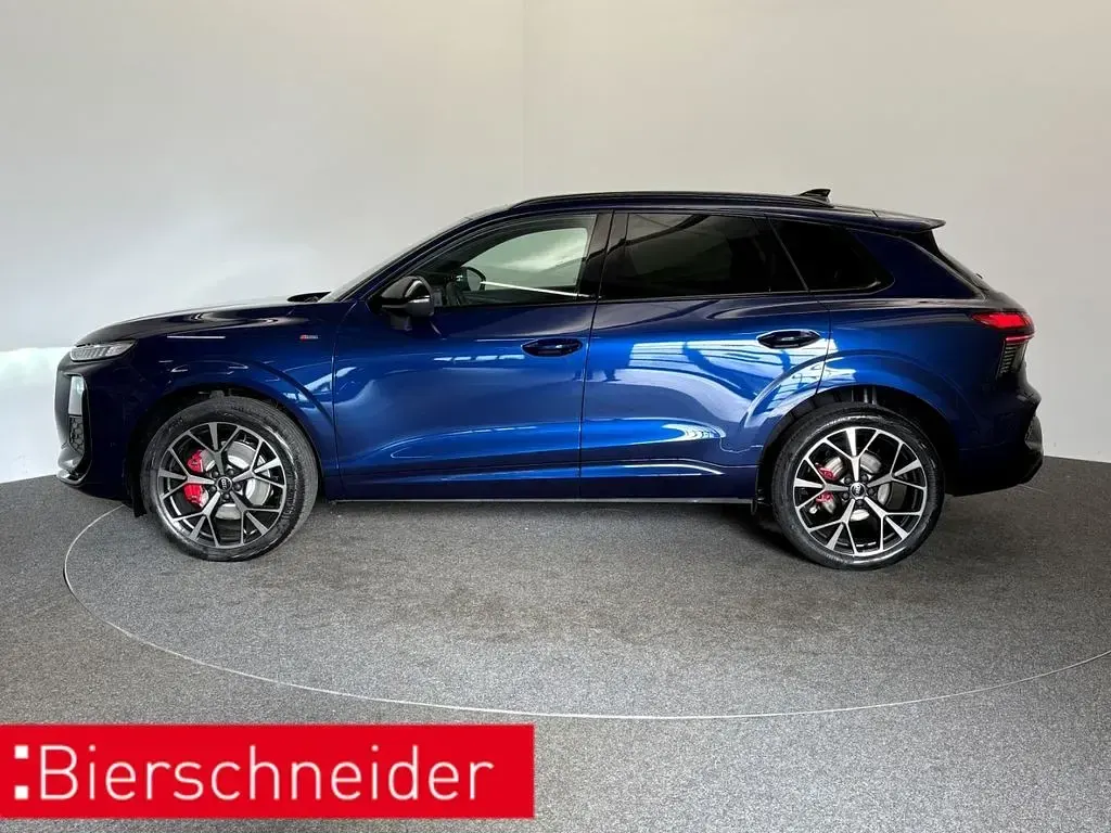 Gebraucht Audi Q3 Sport 204 PS (150 kW) 2026 Blau SUV