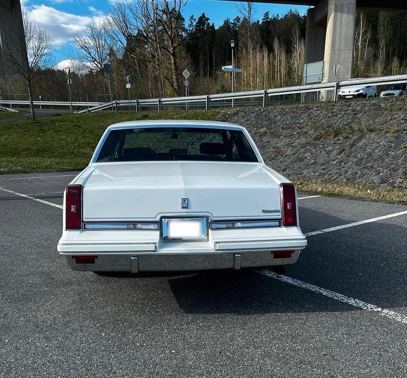 Gebraucht Oldsmobile Cutlass 140 PS (102 kW) 1987 Weiß Coupé