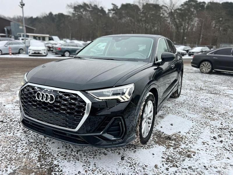 Gebraucht Audi Q3 Sportback Sport 150 PS (110 kW) 2021 Schwarz SUV