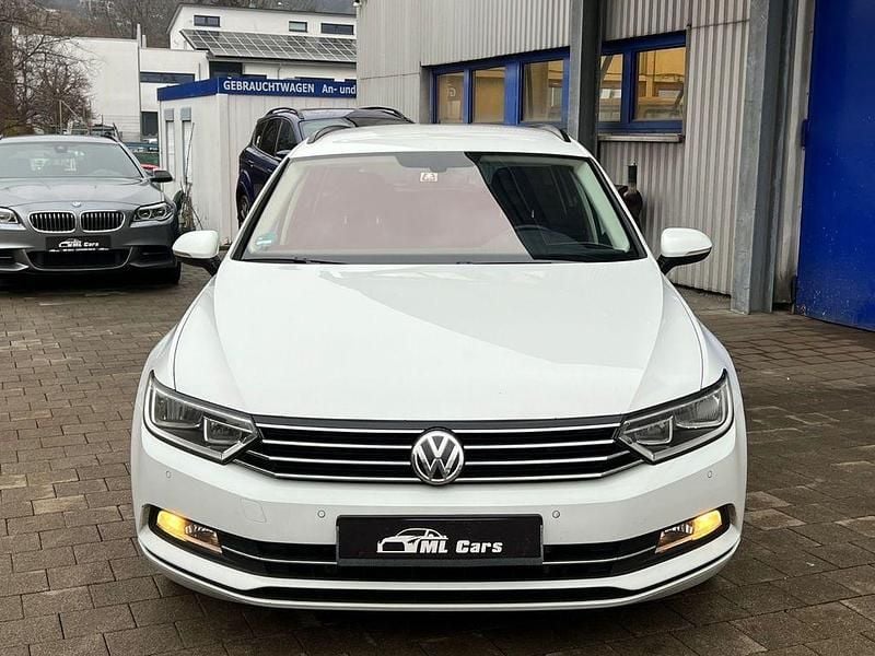 Gebraucht VW Passat Comfortline 150 PS (110 kW) 2016 Weiß Kombi