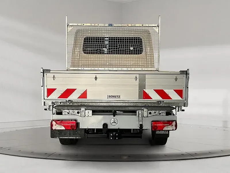 Gebraucht Mercedes Sprinter 170 PS (125 kW) 2025 Arktikweiss Van