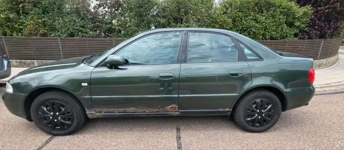 Gebraucht Audi A4 120 PS (88 kW) 1999 Grün Limousine