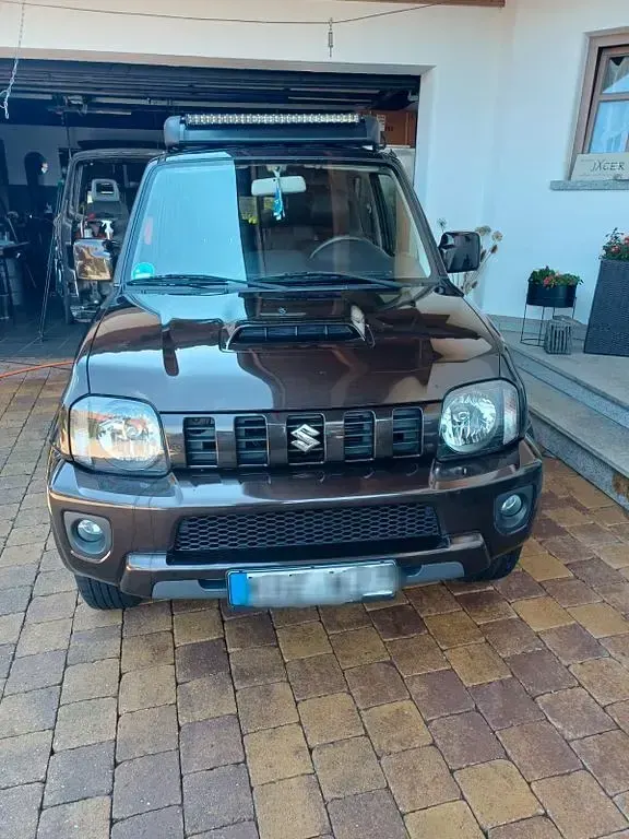 Gebraucht Suzuki Jimny Style 84 PS (61 kW) 2017 Braun SUV