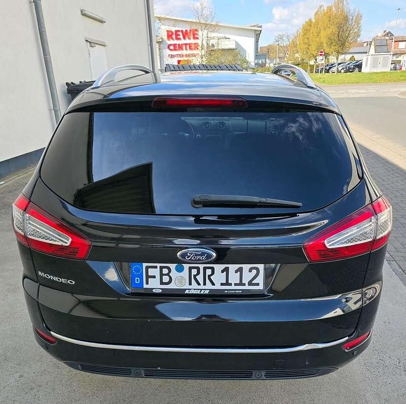 Gebraucht Ford Mondeo Titanium 145 PS (106 kW) 2011 Schwarz Kombi