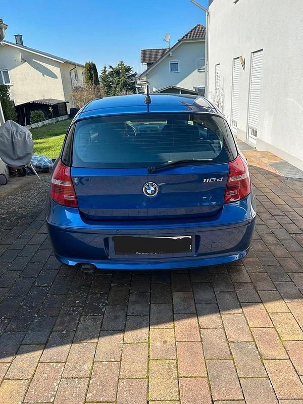 Gebraucht BMW 118 Coupé 143 PS (105 kW) 2011 Blau Coupé