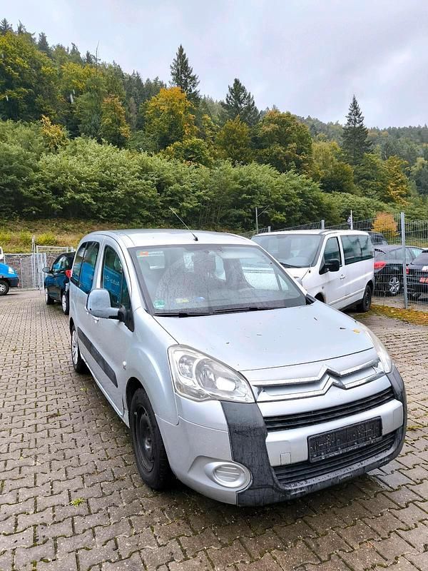 Silber Gebraucht 2010 Citroën Berlingo Van / Kleinbus | 3.500 € (Teuer) - Bild 1/4