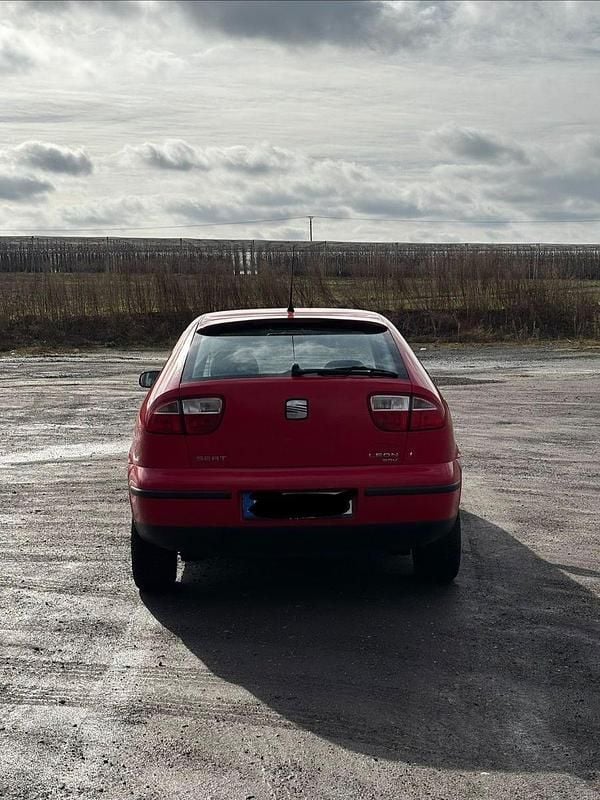 Gebraucht Seat Leon Basis 125 PS (91 kW) 2002 Rot Kleinwagen