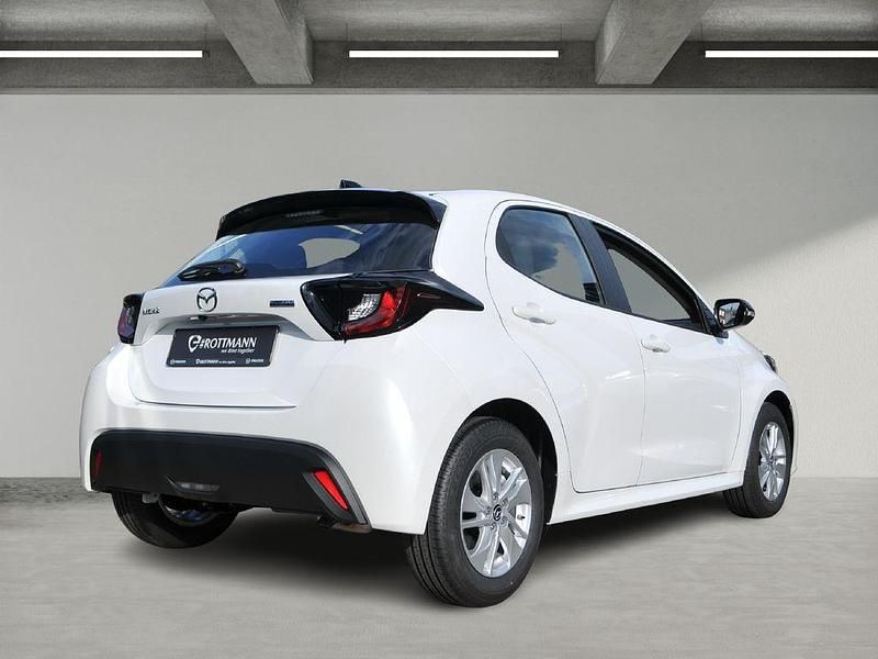 Gebraucht Mazda 2 Center-Line 116 PS (85 kW) 2025 Weiß (lunar white) Kleinwagen