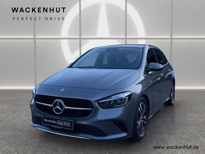 Second-hand Mercedes B180 Advanced 136 CP (100 kW) 2024 Gri Monovolum
