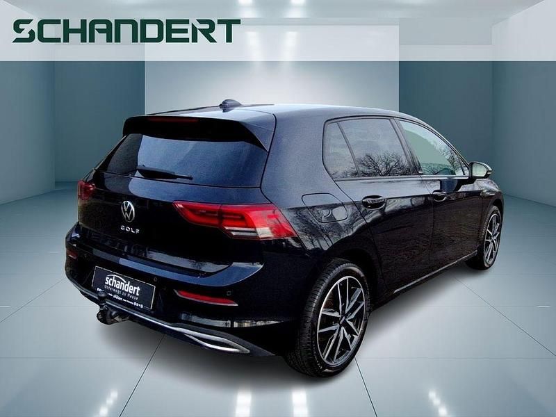 Occasion VW Golf VIII Active 150 ch (110 kW) 2022 Noir Berline