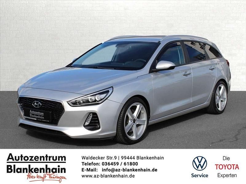 Platinum silver Gebraucht 2017 Hyundai i30 Trend Kombi | 16.490 € (Fairer Preis) - Bild 1/4