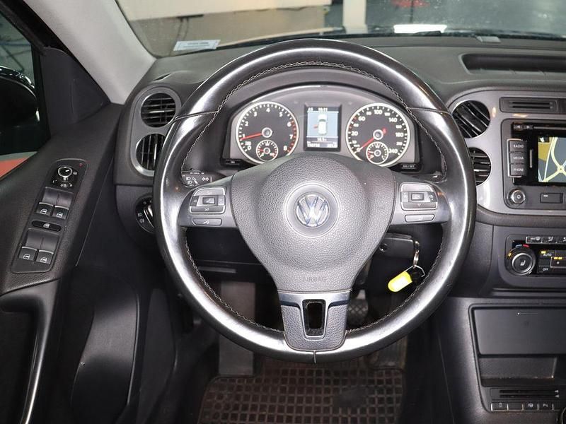 Gebraucht VW Tiguan Sportline 179 PS (131 kW) 2012 Schwarz SUV