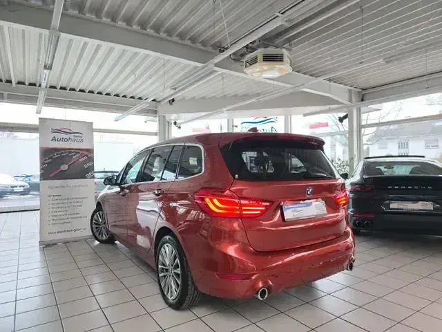 Gebraucht BMW 218 Gran Tourer Luxury Line 150 PS (110 kW) 2020 Orange Van / Kleinbus