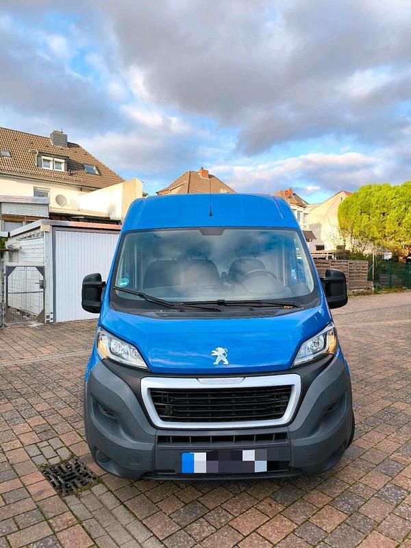 Blau Gebraucht 2017 Peugeot Boxer Van | 12.000 € (Fairer Preis) - Bild 1/4
