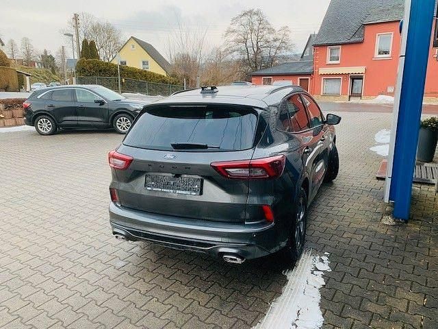 Neu Ford Kuga ST-Line 186 PS (136 kW) 2025 Grau SUV