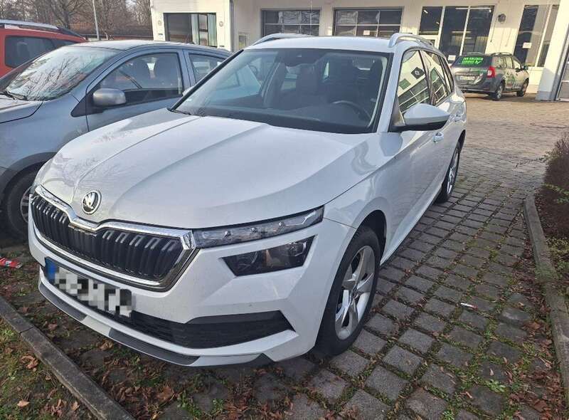 Weiß Gebraucht 2020 Skoda Kamiq Style SUV | 15.499 € (Superpreis) - Bild 1/4