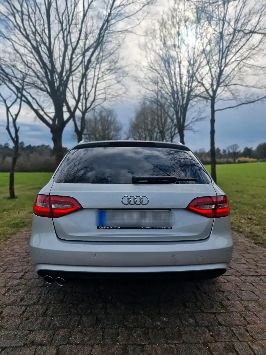 Gebraucht Audi A4 177 PS (130 kW) 2013 Silber Kombi