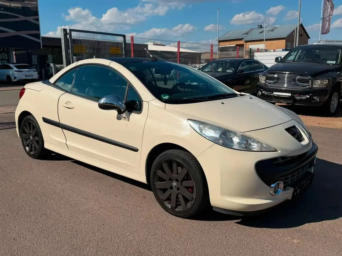Gebraucht Peugeot 207 CC Sport 120 PS (88 kW) 2008 Beige Cabrio