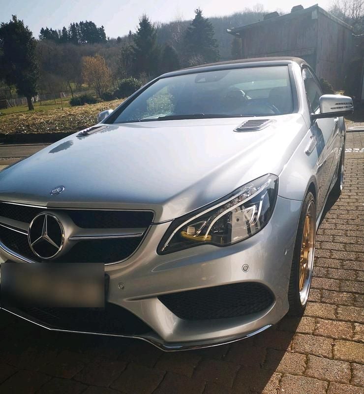 Gebraucht Mercedes E220 AMG 170 PS (125 kW) 2017 Grau Cabrio