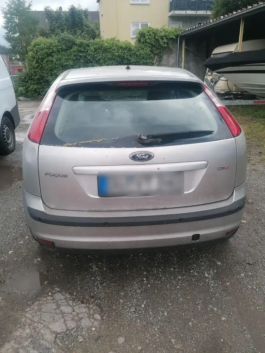 Gebraucht Ford Focus Style 136 PS (100 kW) 2007 Silber Limousine