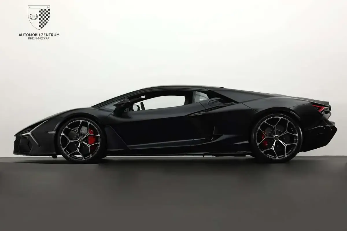 Neu Lamborghini Revuelto 1016 PS (747 kW) 2025 Schwarz Coupé