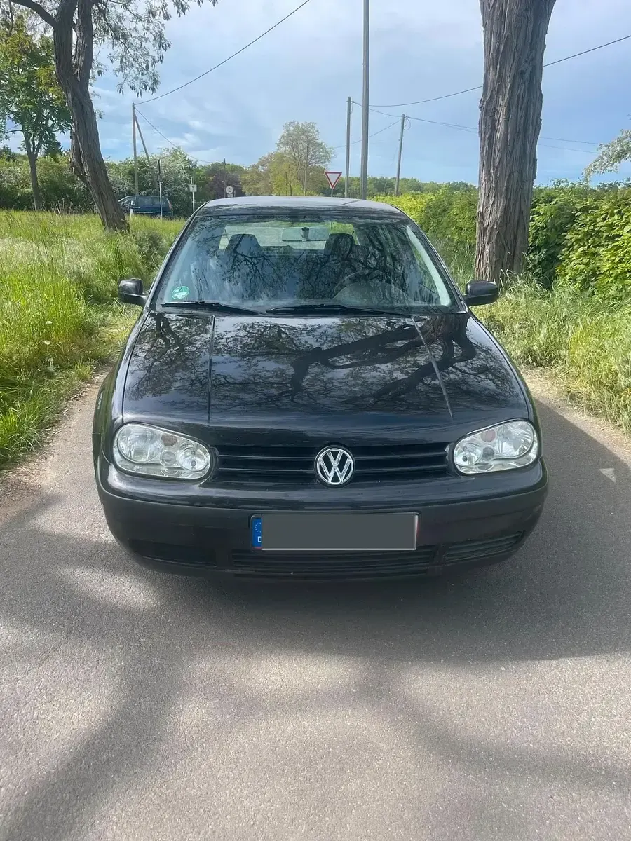 Brugt VW Golf III 75 HK (55 kW) 1999 Sort Sedan
