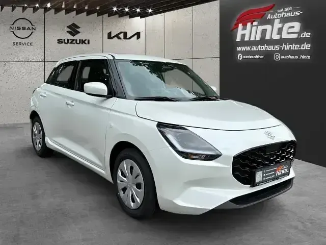 Gebraucht Suzuki Swift Club 83 PS (61 kW) 2025 Weiss Kleinwagen