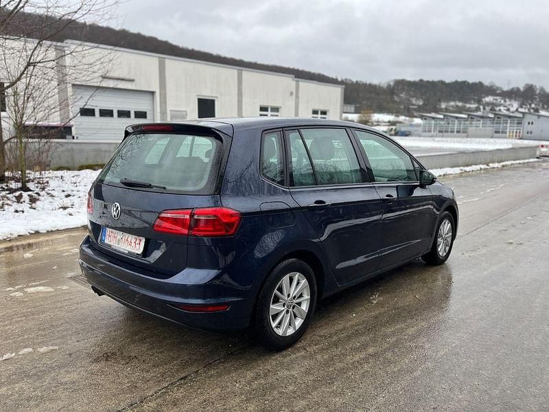 Gebraucht VW Golf Sportsvan Comfortline 125 PS (91 kW) 2014 Blau Van / Kleinbus