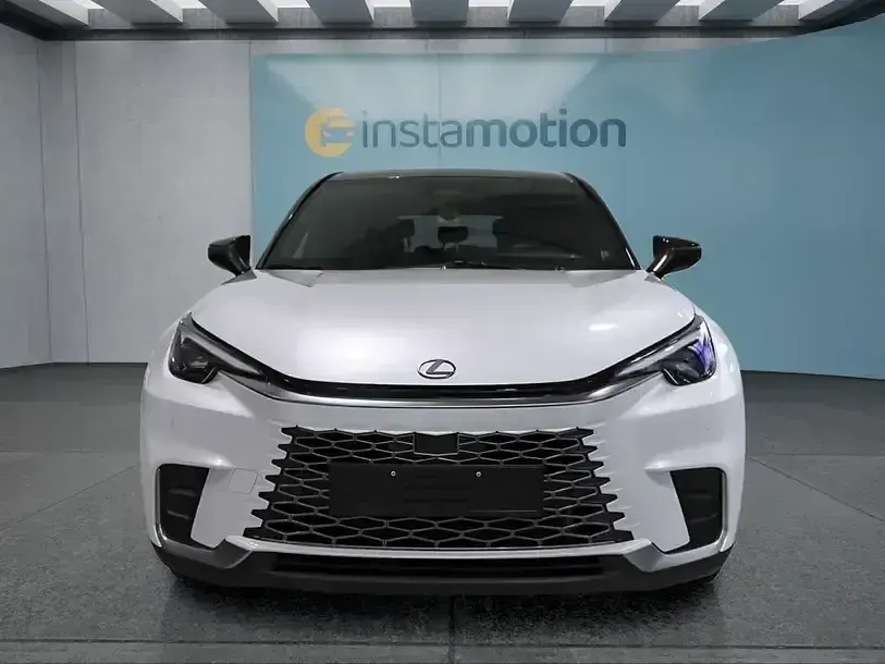 Gebraucht Lexus LBX 136 PS (100 kW) 2024 Weiß SUV