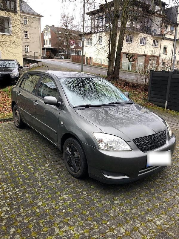 Gebraucht Toyota Corolla 101 PS (74 kW) 2003 Grau Kombi