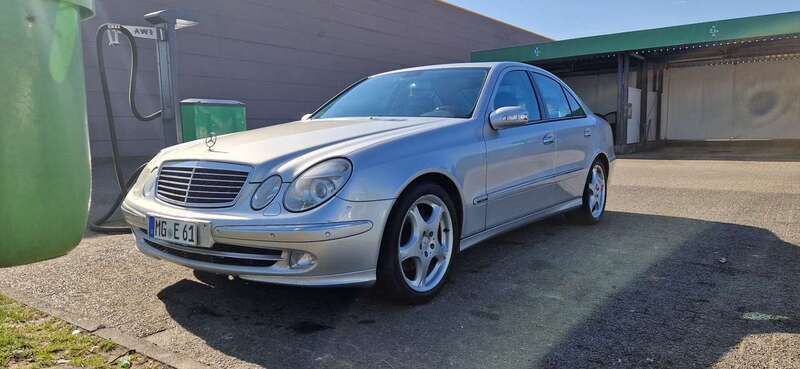 Gebraucht 2002 Mercedes E320 Avantgarde Limousine | 2.400 € (Superpreis) - Bild 1/4