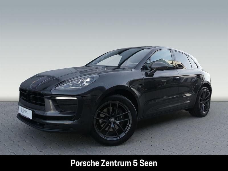Grau Gebraucht 2022 Porsche Macan SUV | 69.900 € (Teuer) - Bild 1/4